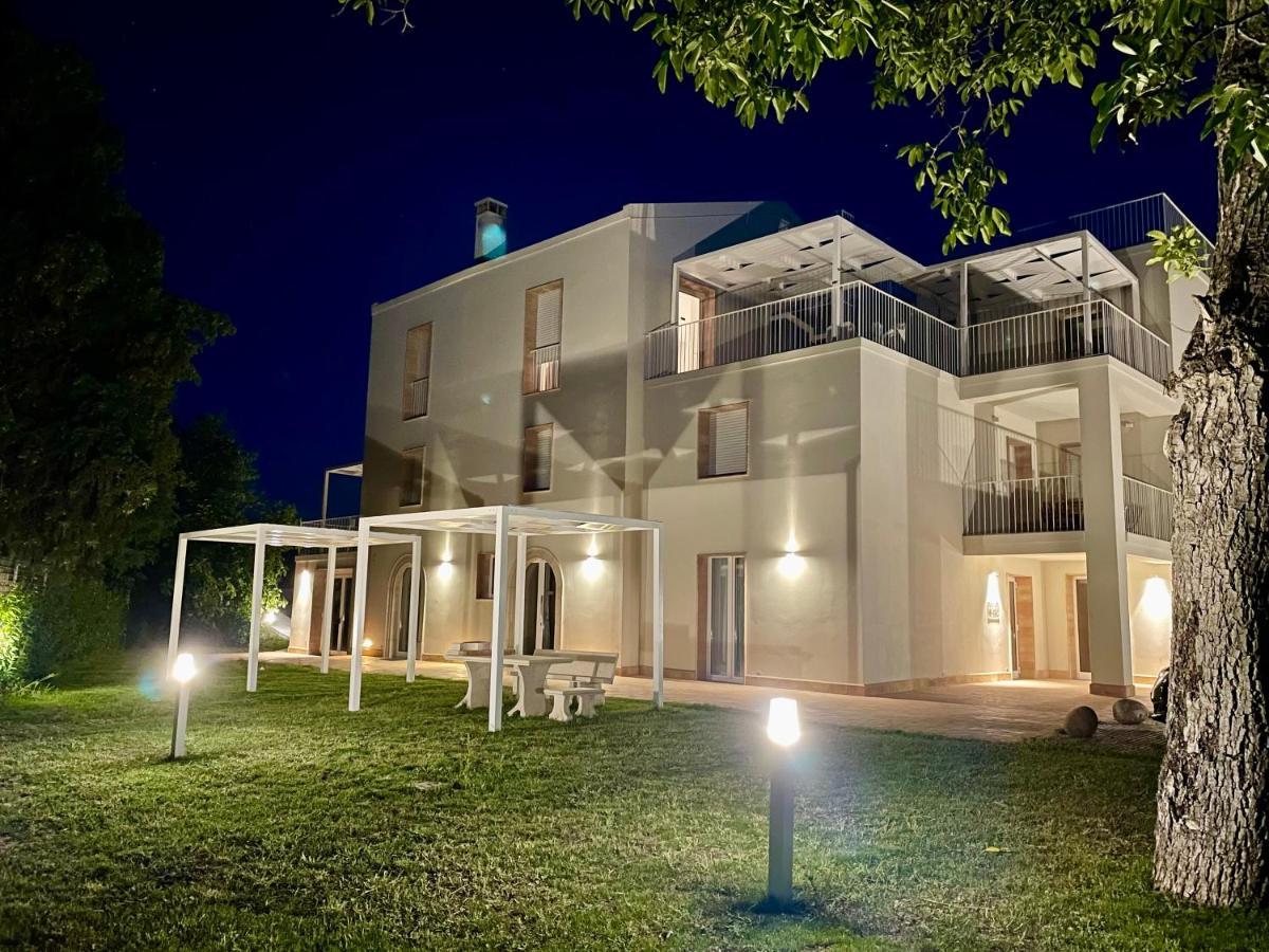 Agriturismo Le Masciare Paternopoli ภายนอก รูปภาพ