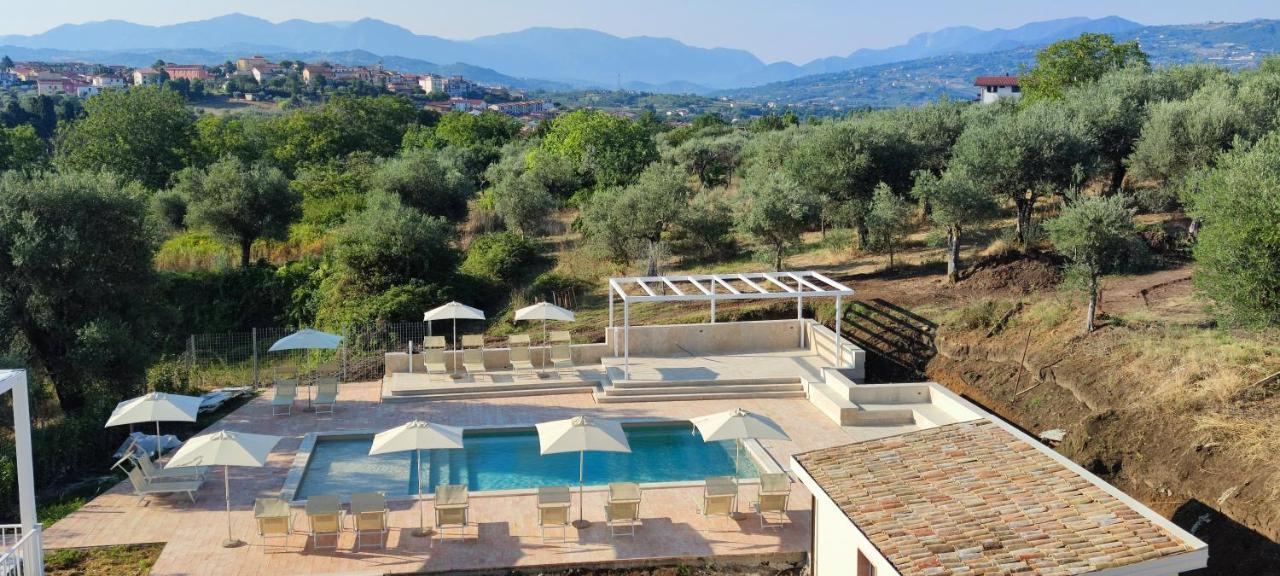 Agriturismo Le Masciare Paternopoli ภายนอก รูปภาพ