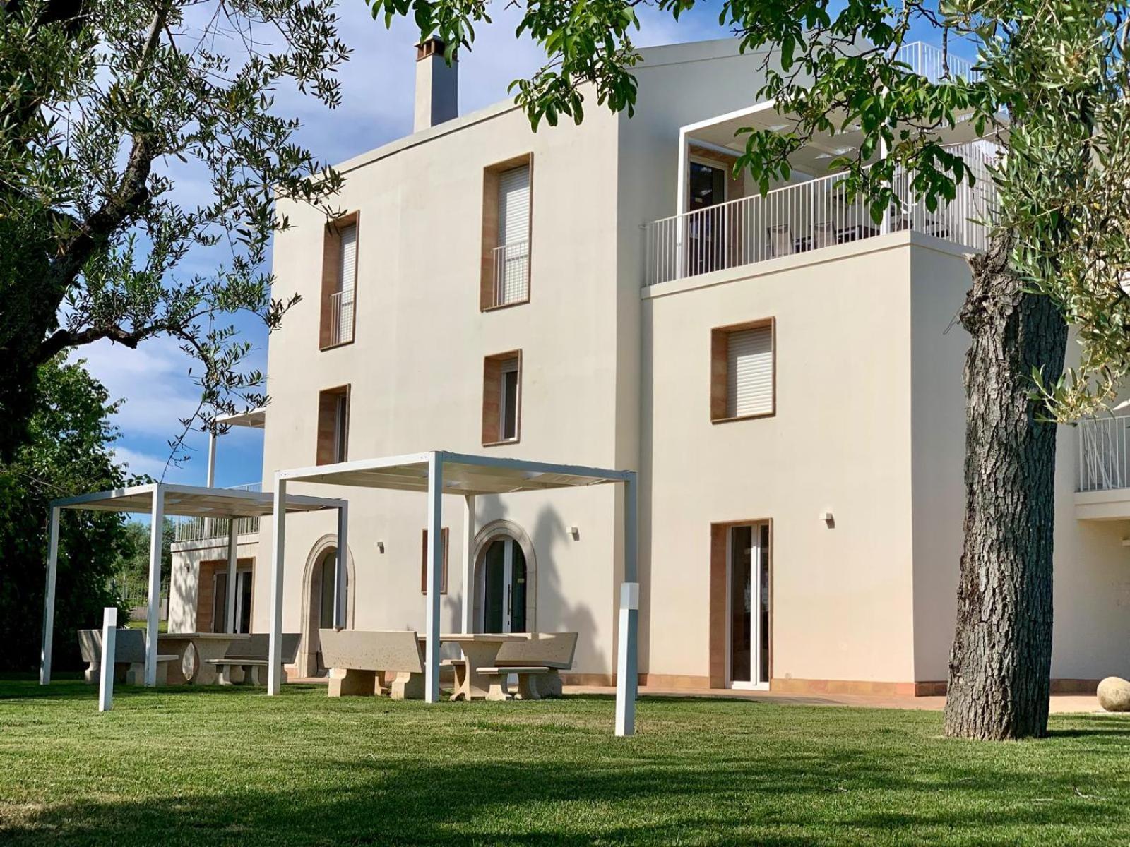 Agriturismo Le Masciare Paternopoli ภายนอก รูปภาพ